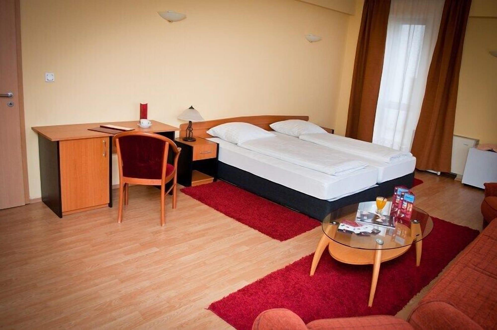 Hotel Perla Timișoara Zewnętrze zdjęcie