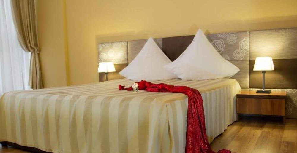 Hotel Perla Timișoara Zewnętrze zdjęcie