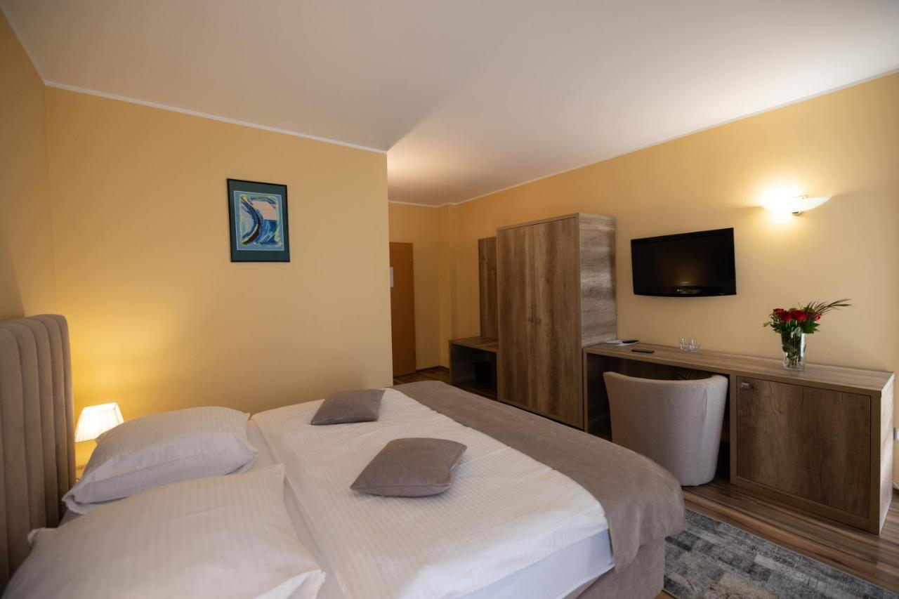 Hotel Perla Timișoara Zewnętrze zdjęcie