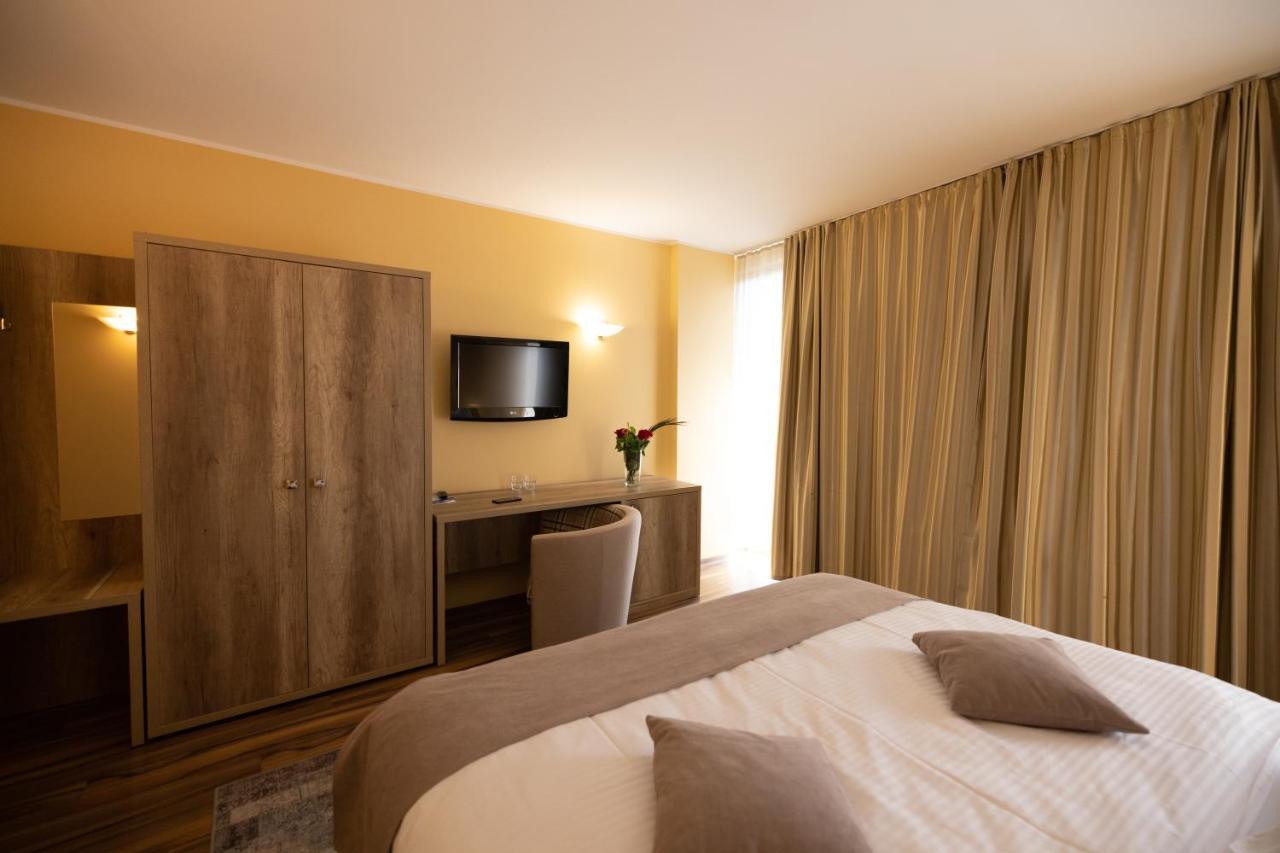 Hotel Perla Timișoara Zewnętrze zdjęcie